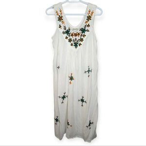 Vintage White Flowy Vacation Hippie Sleeveless Floral Embroidered Dress One Size
